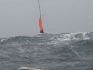  Solo sailing 